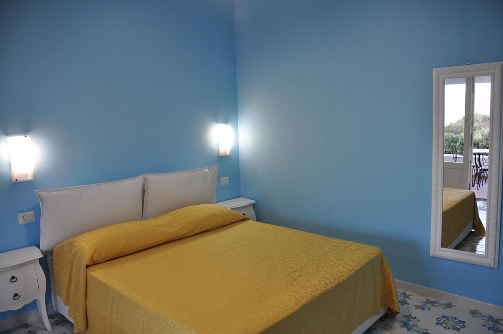 Case Vacanze Margherita Lipari  Szoba fotó